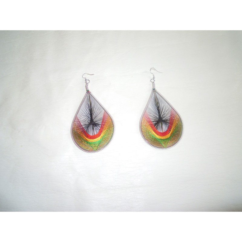 boucles d'oreille quatre couleurs rouges jaune vert noir